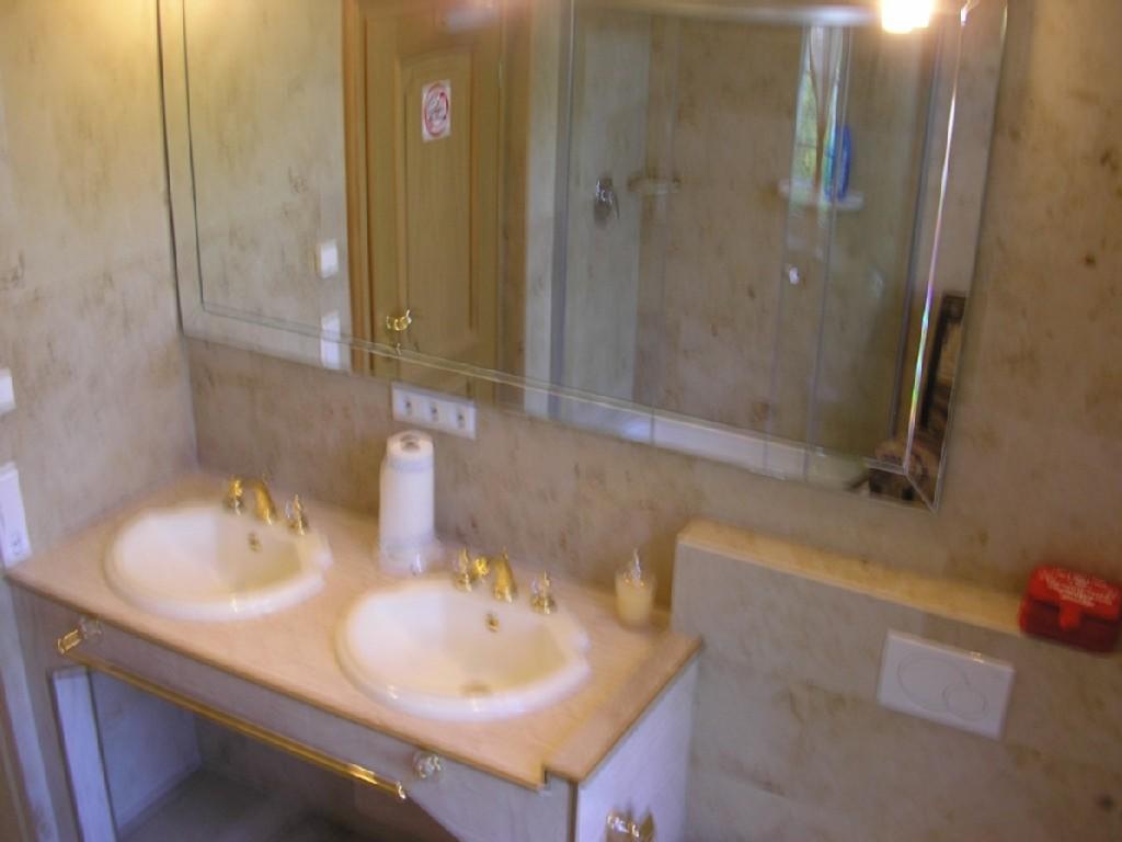 Maria Otis Apartment *